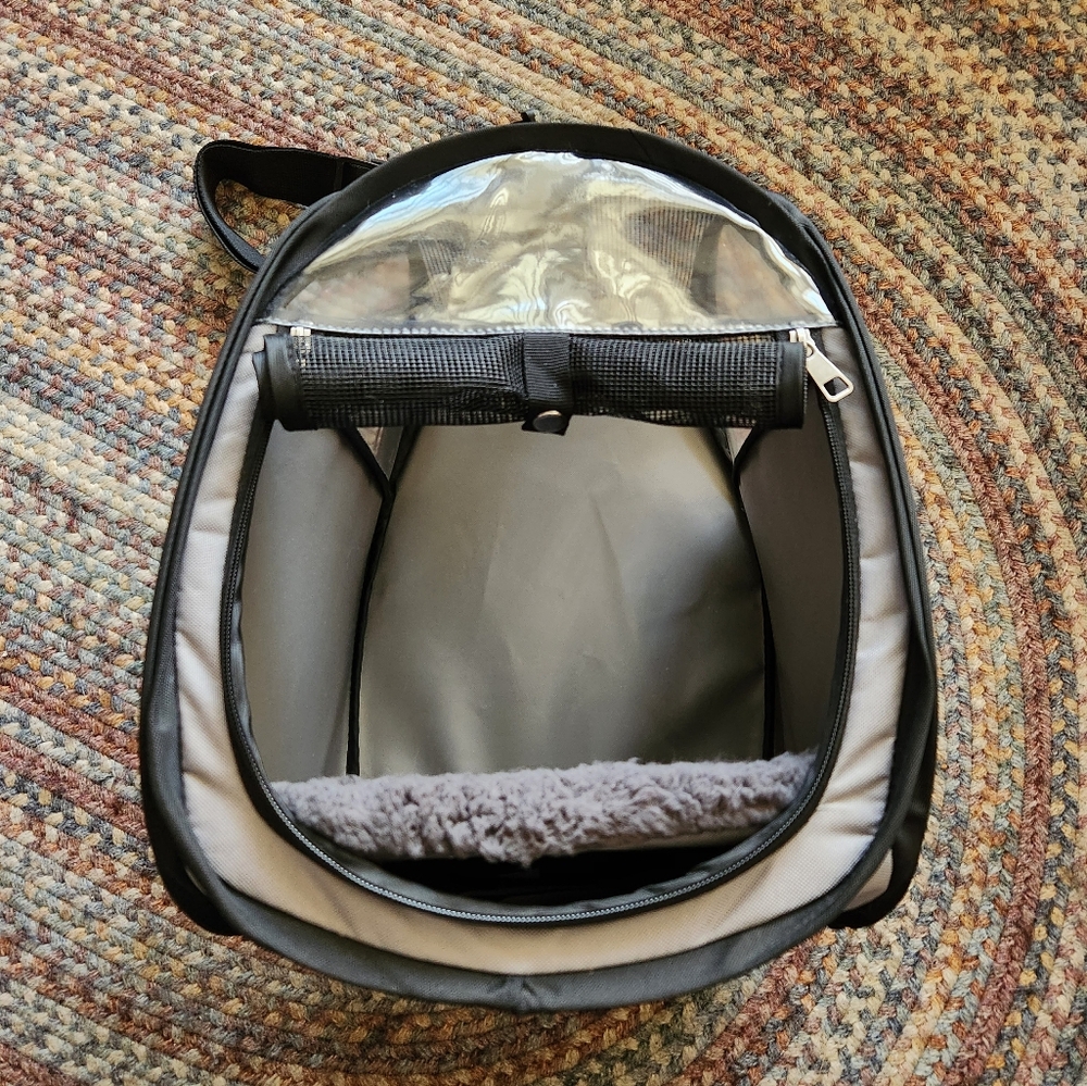 PET Carrier Small Up to 6 lbs New Condition Amazing Quality by You & Me